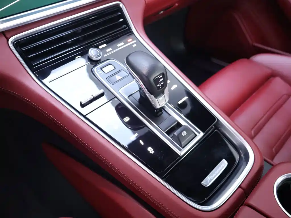Porsche Panamera 2017 — фото 13