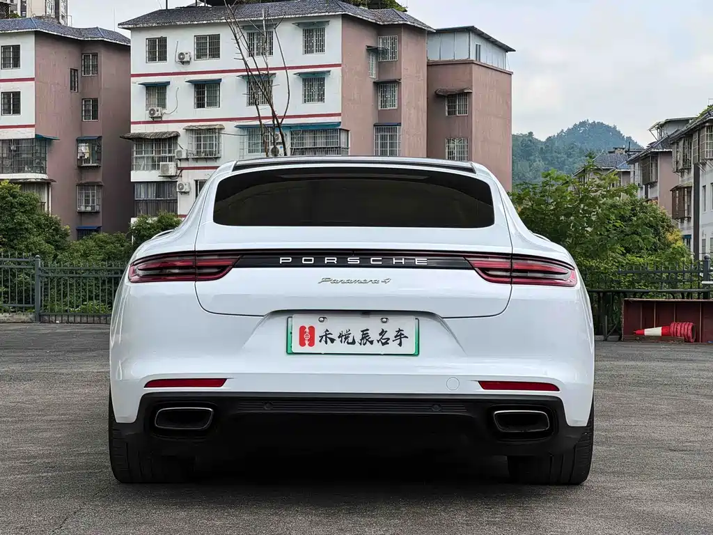 Porsche Panamera New Energy 2019 — фото 18
