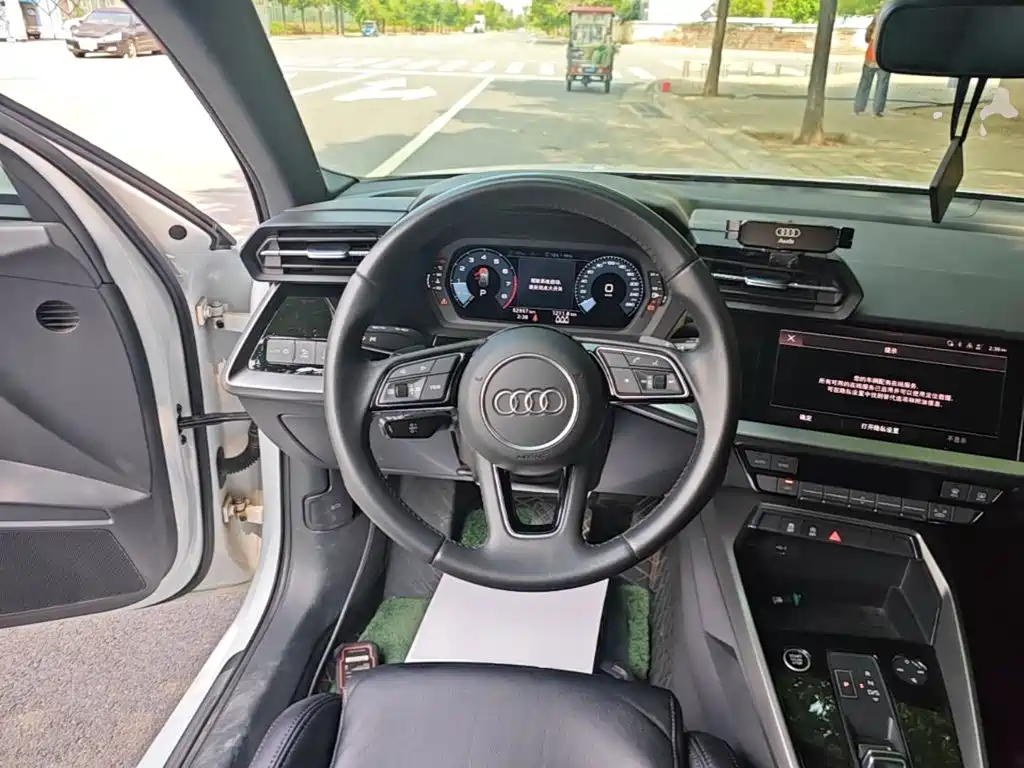 Audi A3 2022 — фото 11