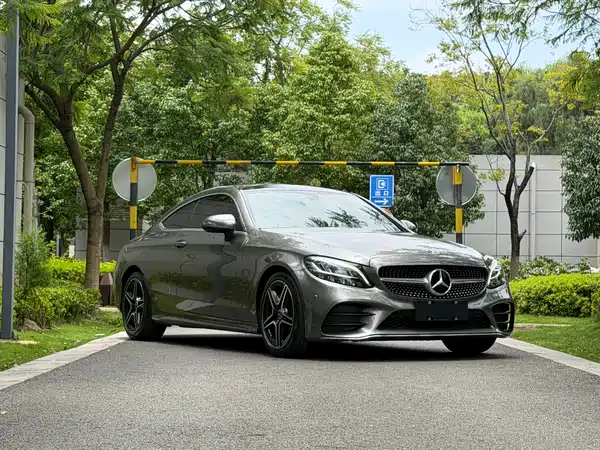 Mercedes-Benz C-Class 2019
