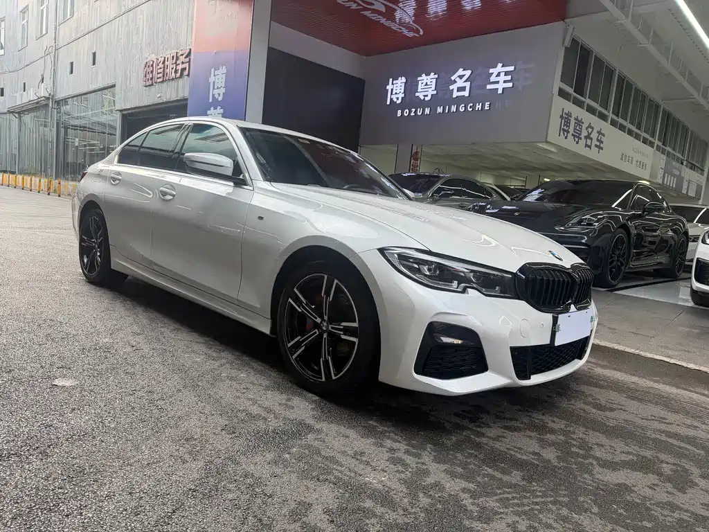 BMW 3 Series 2021