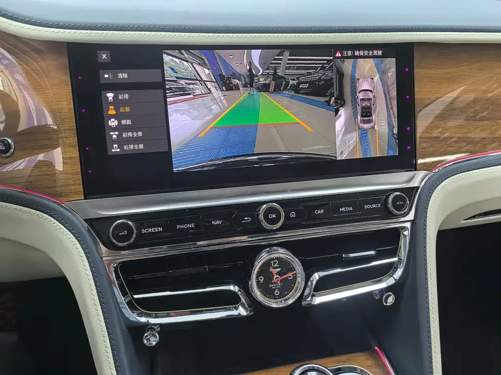 Bentley Flying Spur 2022 — фото 10
