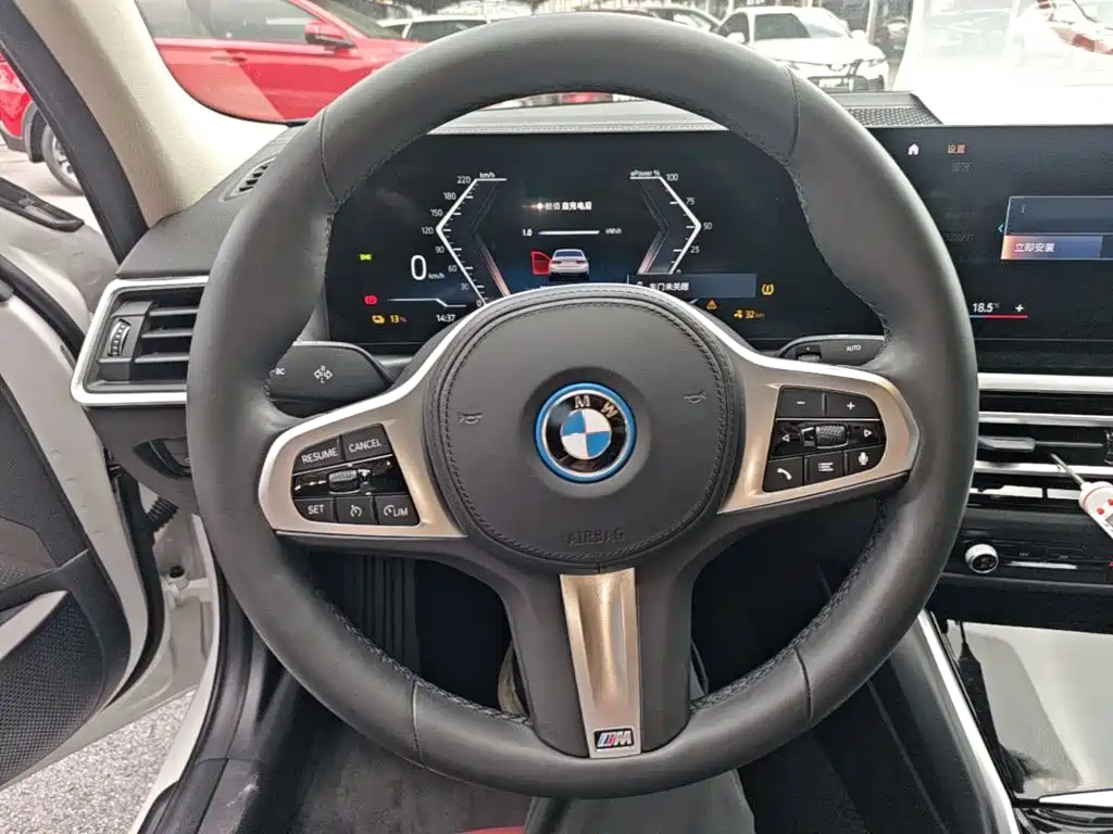 BMW i3 2023 — фото 11