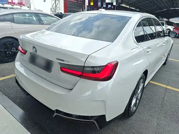 BMW i3 2023