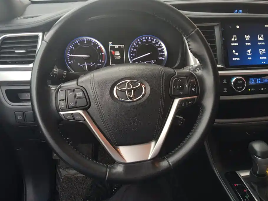 Toyota Highlander 2021 — фото 15
