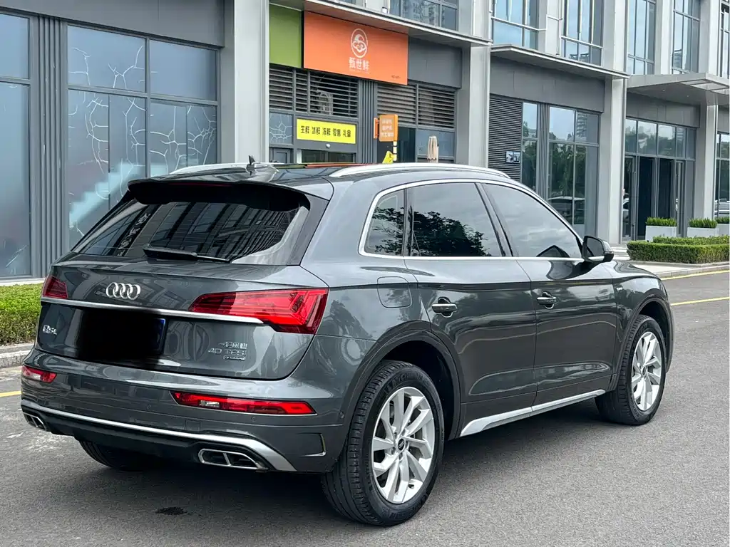 Audi Q5L 2022 — фото 6