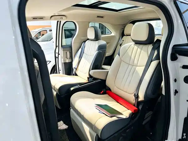 Toyota Sienna 2024