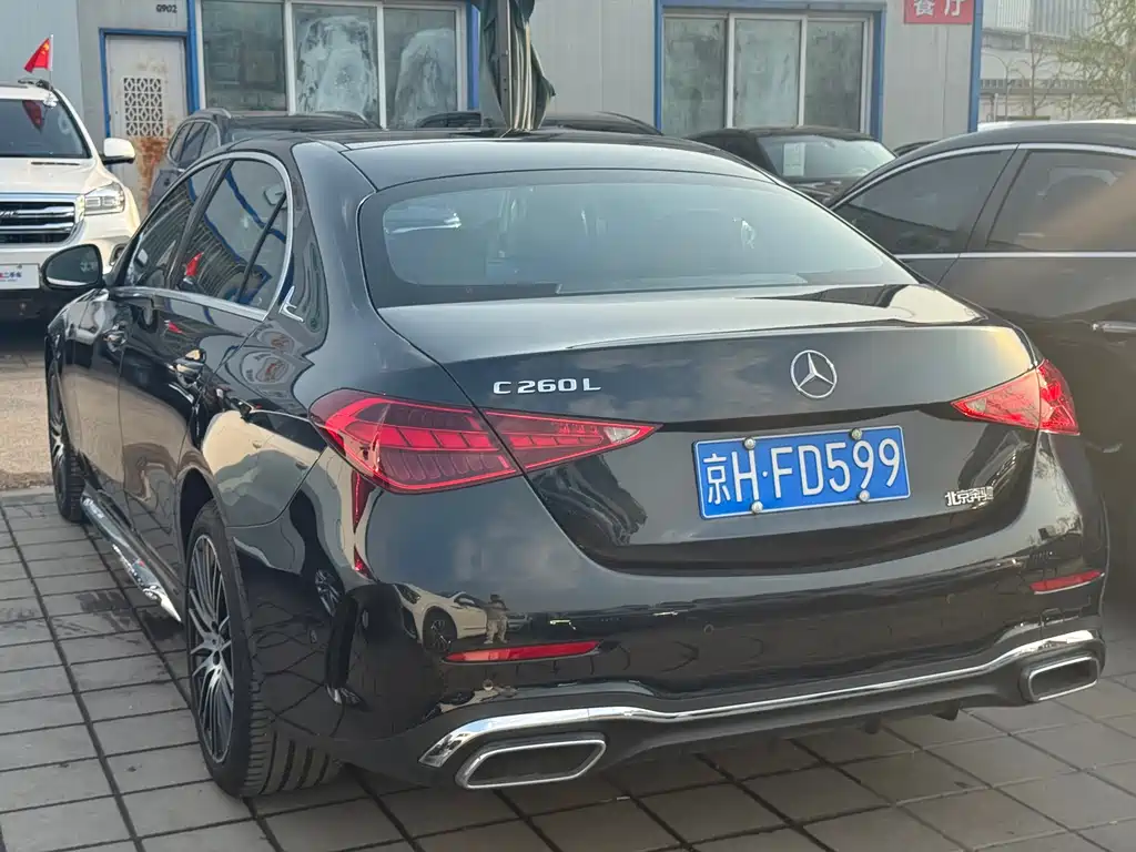 Mercedes-Benz C-Class 2023 — фото 6