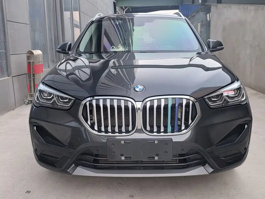 BMW X1 2021 — фото 2
