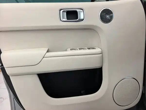 Li Auto L9 2025