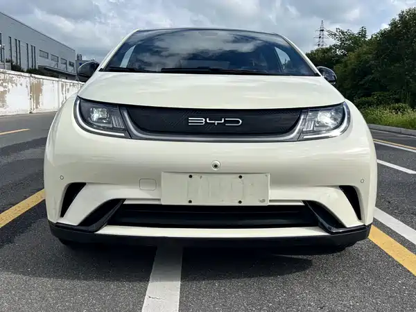 BYD Dolphin 2023