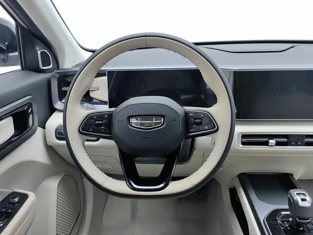 Geely ICON 2022 — фото 11