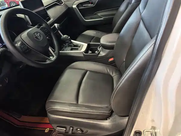 Toyota RAV4 2023