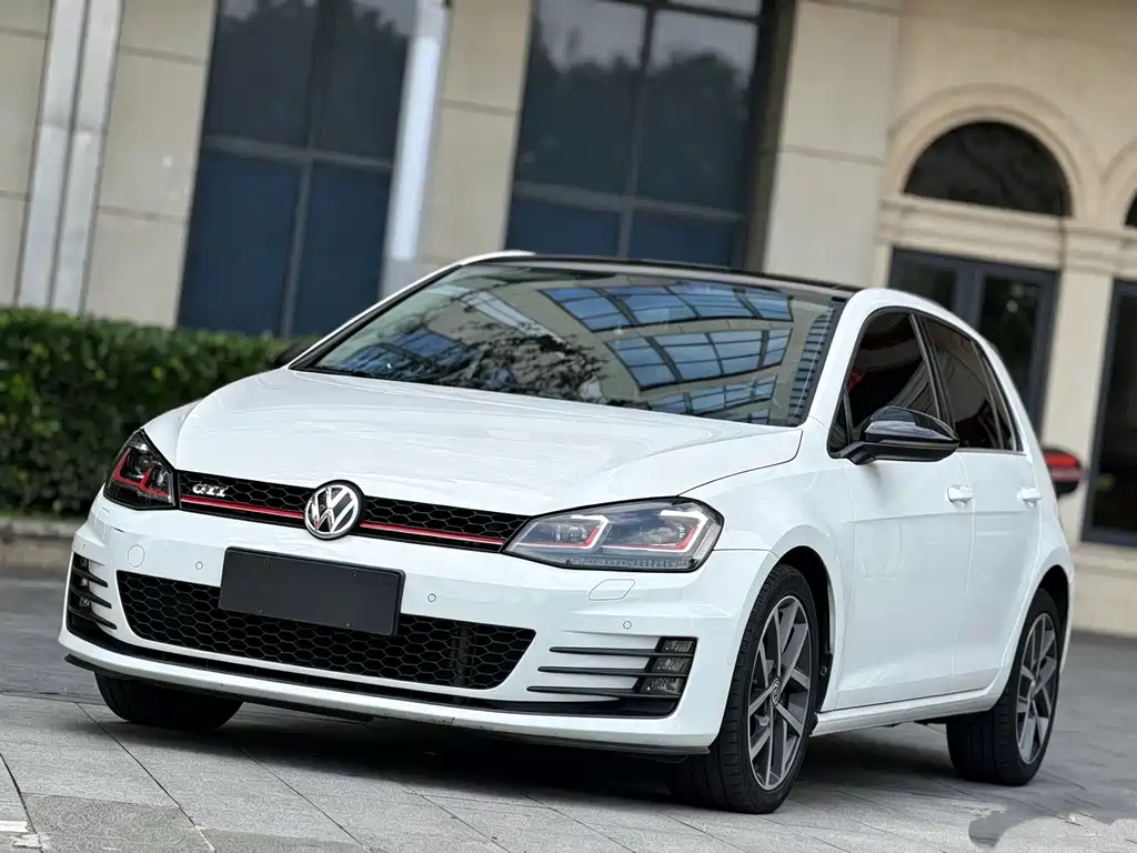 Volkswagen Golf 2016 — фото 1