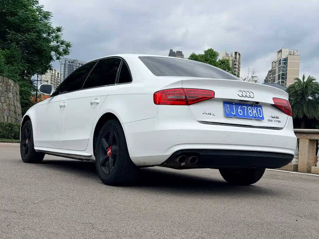 Audi A4L 2013