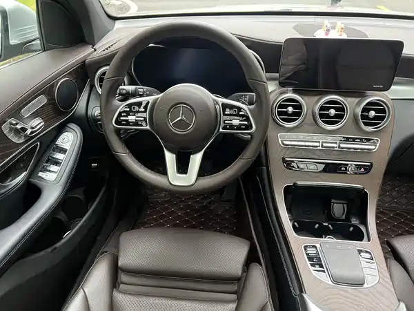 Mercedes-Benz GLC 2020