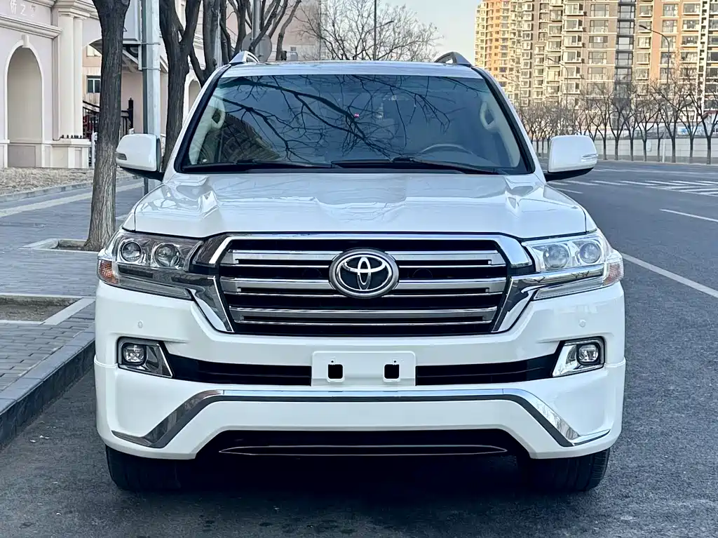 Toyota Land Cruiser 2016 — фото 2
