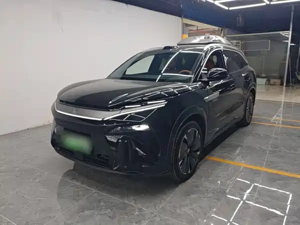 BYD Tang L 2026