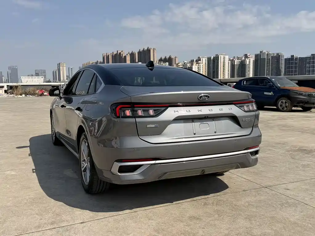 Ford Mondeo 2022 — фото 16