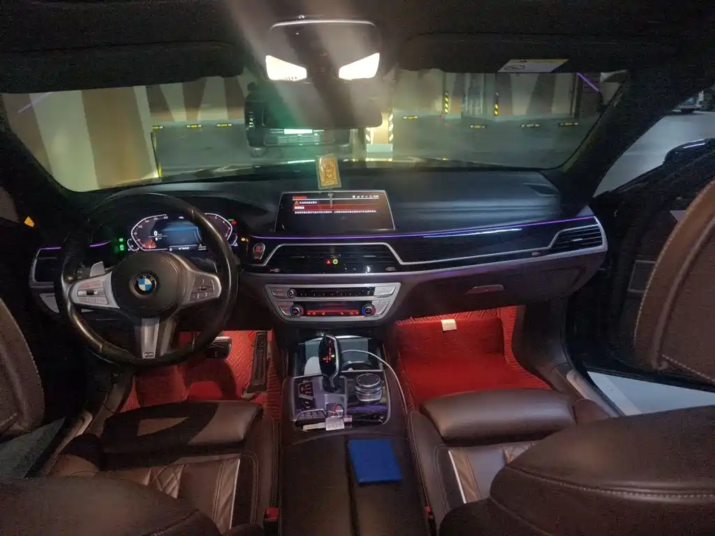 BMW 7 Series 2019 — фото 13
