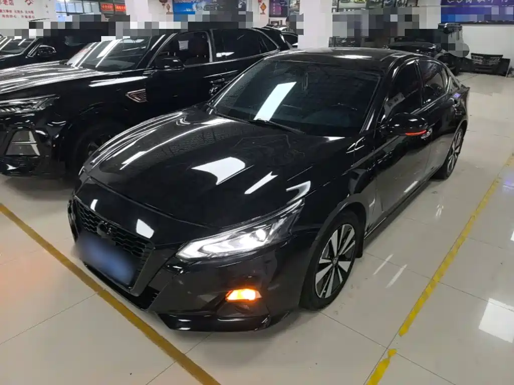 Nissan Teana 2022