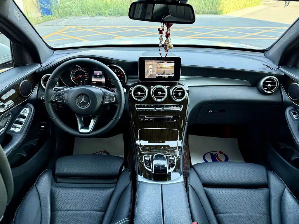 Mercedes-Benz GLC 2019 — фото 14