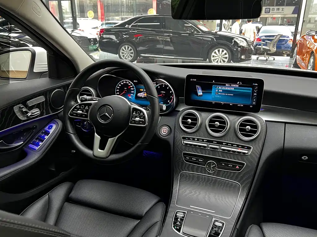 Mercedes-Benz C-Class 2022 — фото 23