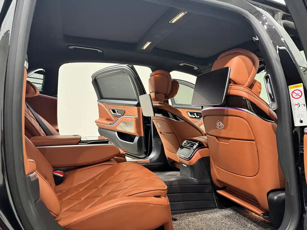 Mercedes-Benz Maybach S-Class 2022 — фото 9