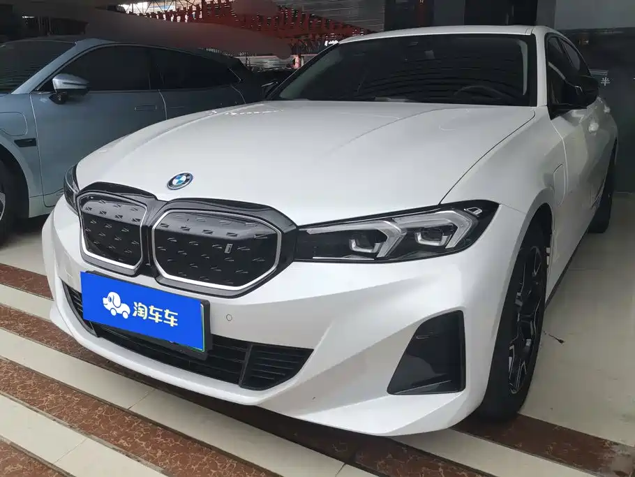 BMW i3 2023 — фото 1