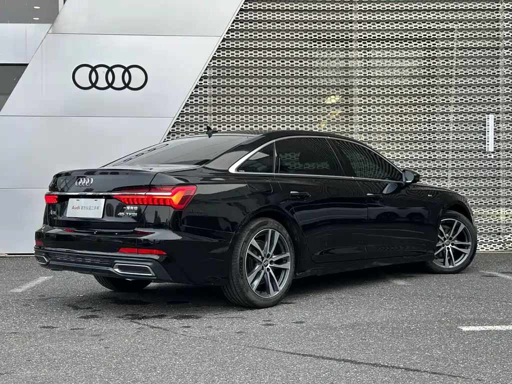 Audi A6L 2020