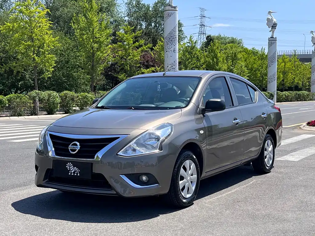 Nissan Sunny 2018