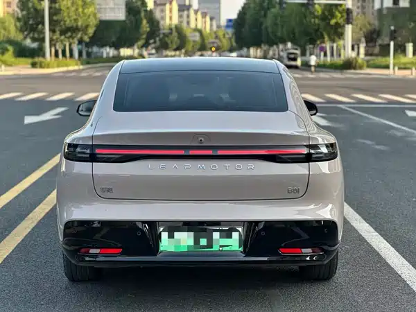 Leapmotor B01 2026