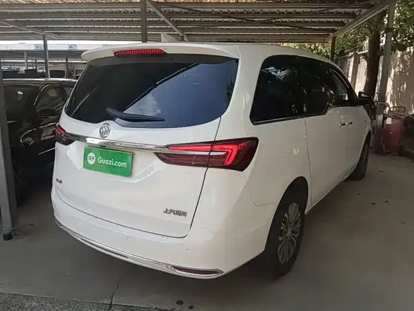 Buick GL8 2024