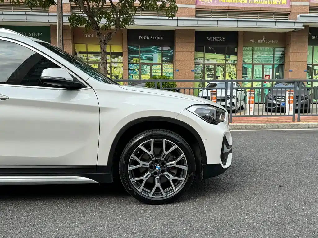 BMW X1 2020 — фото 7