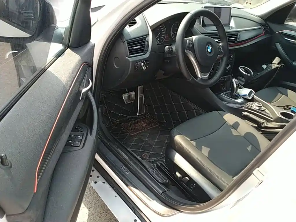 BMW X1 2016 — фото 16