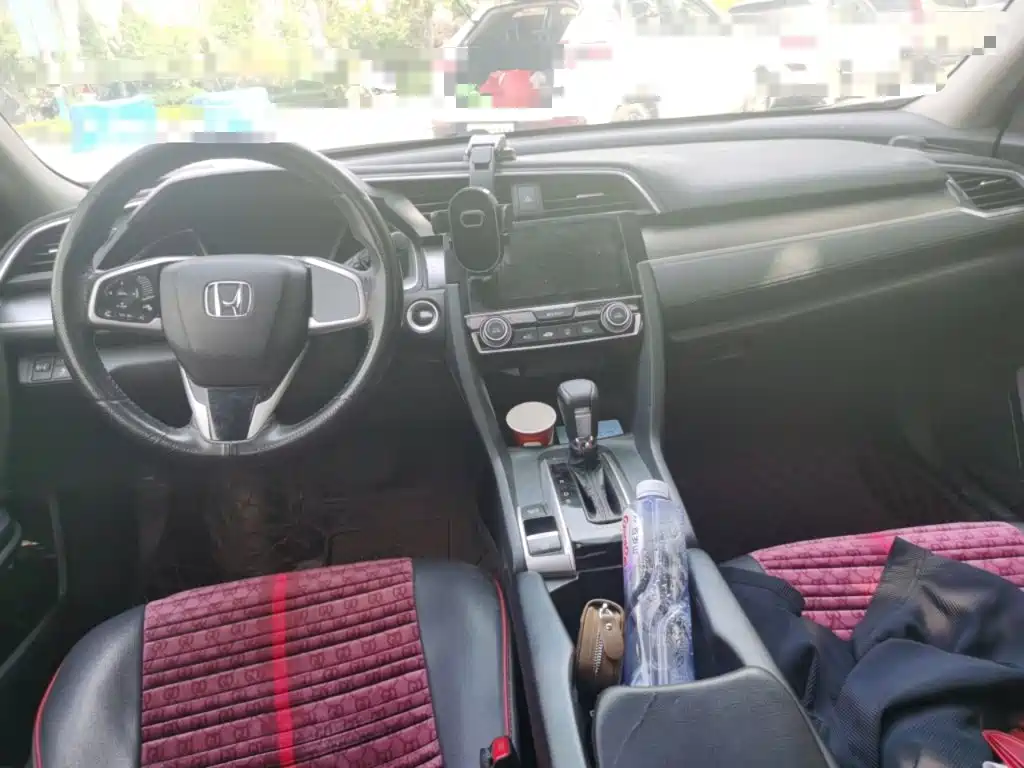 Honda Civic 2017 — фото 13