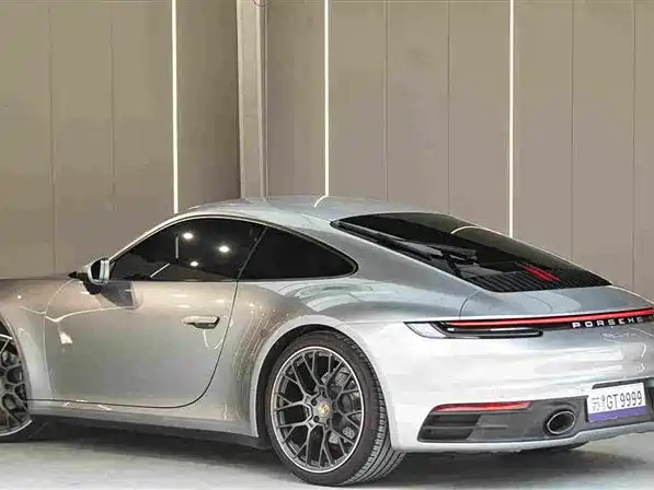 Porsche 911 2022 — фото 5