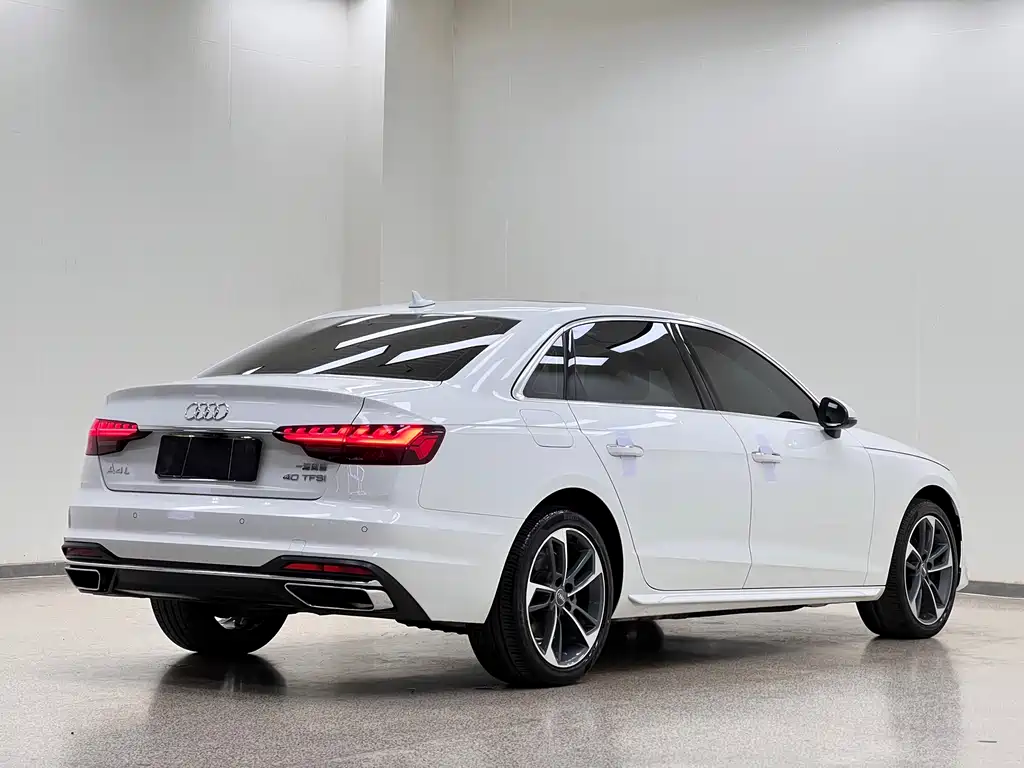 Audi A4L 2020