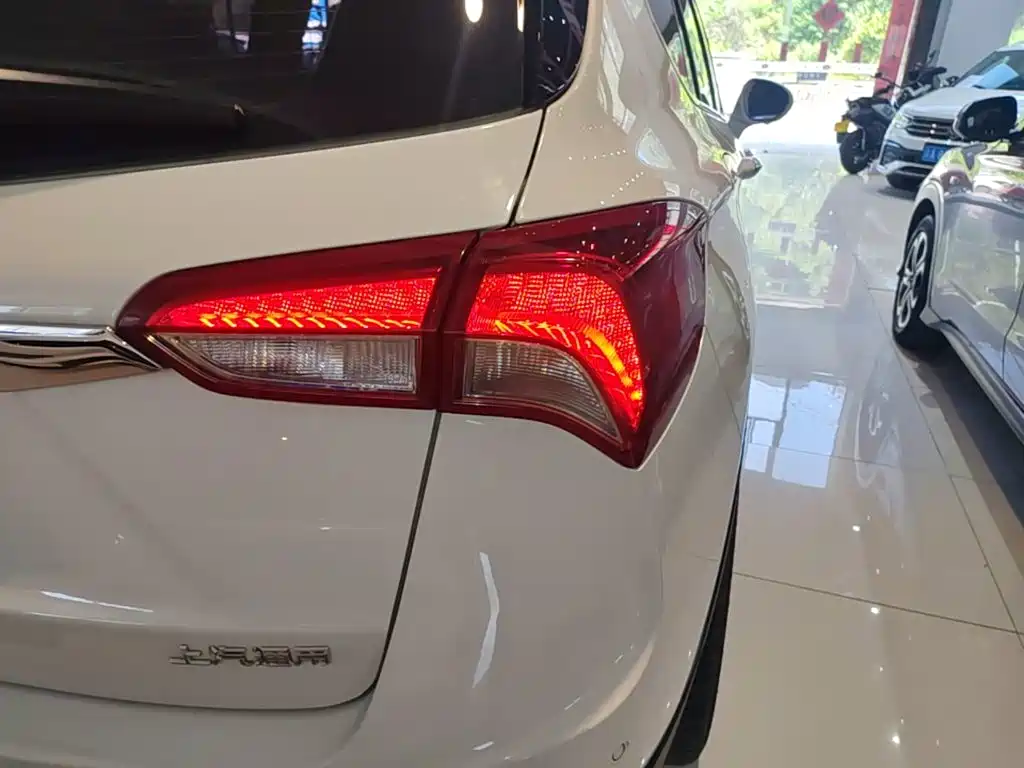 Buick Envision Plus 2018 — фото 8