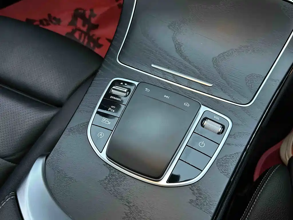 Mercedes-Benz C-Class 2019 — фото 16