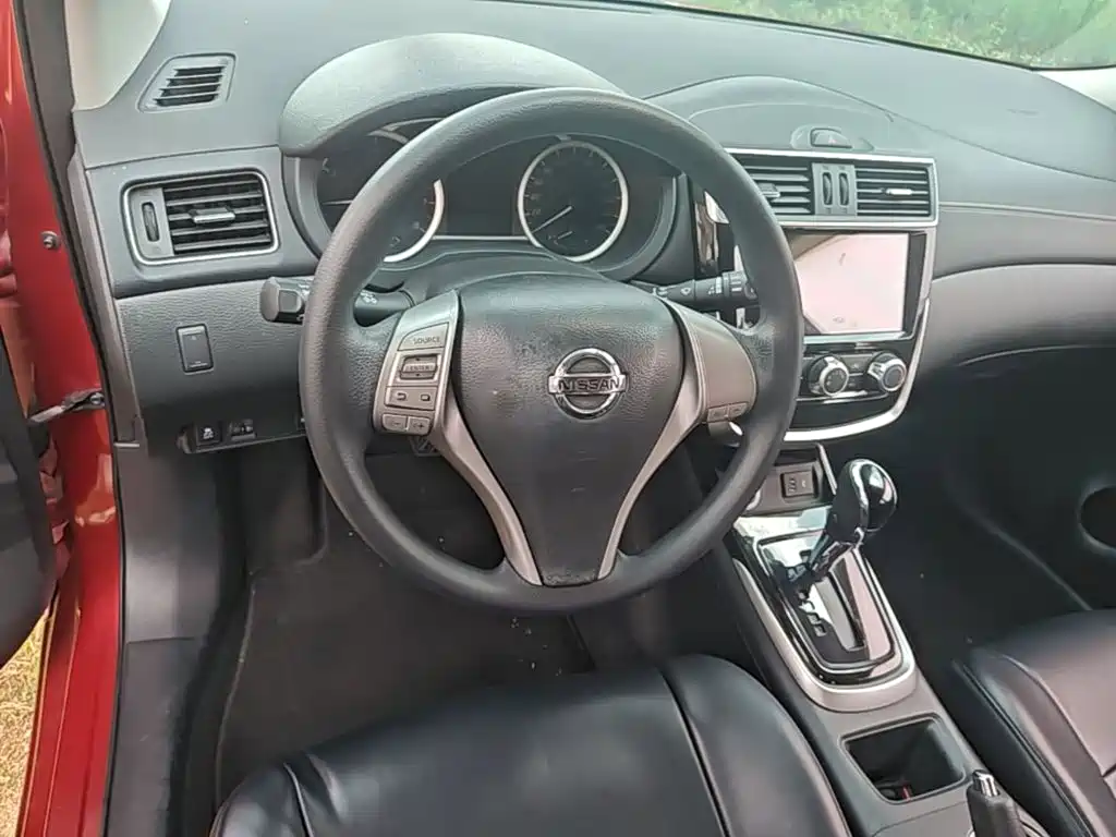 Nissan Tiida 2019 — фото 11