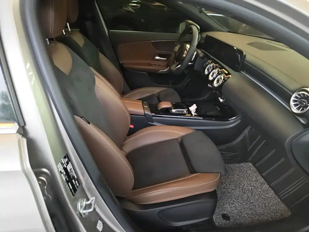 Mercedes-Benz A-Class 2022 — фото 25