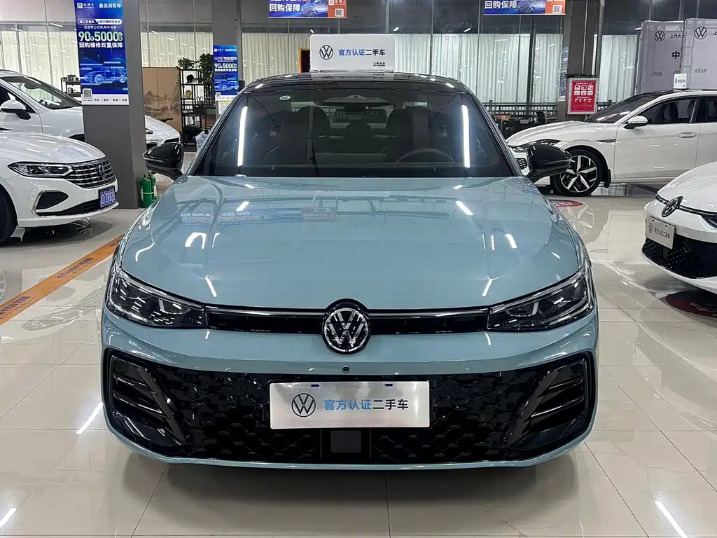 Volkswagen Passat 2024