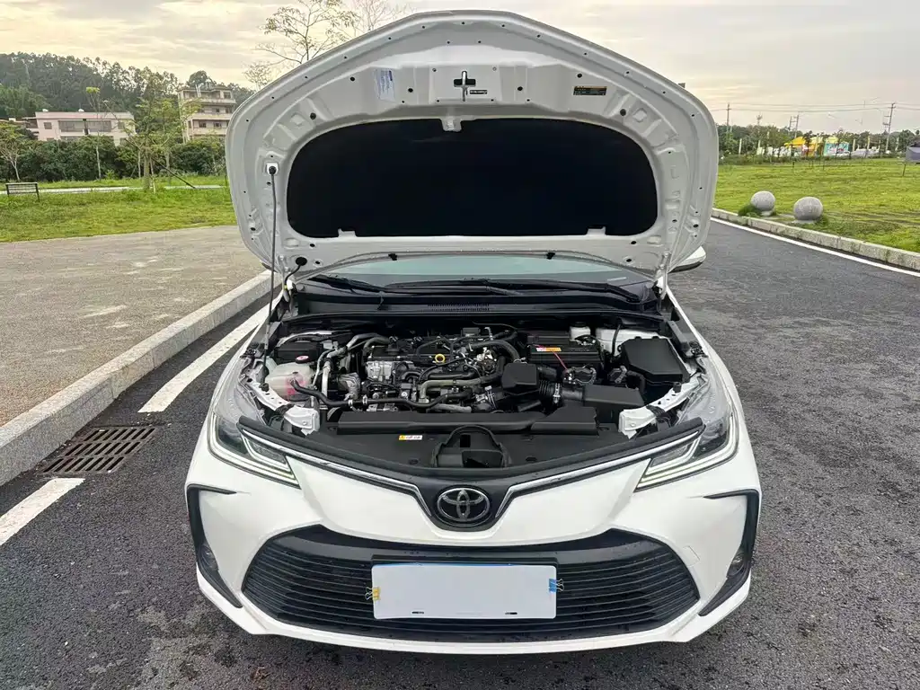 Toyota Corolla 2023 — фото 18