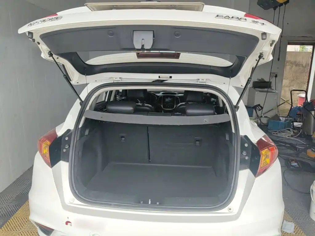 Changan Eado XT 2015 — фото 19