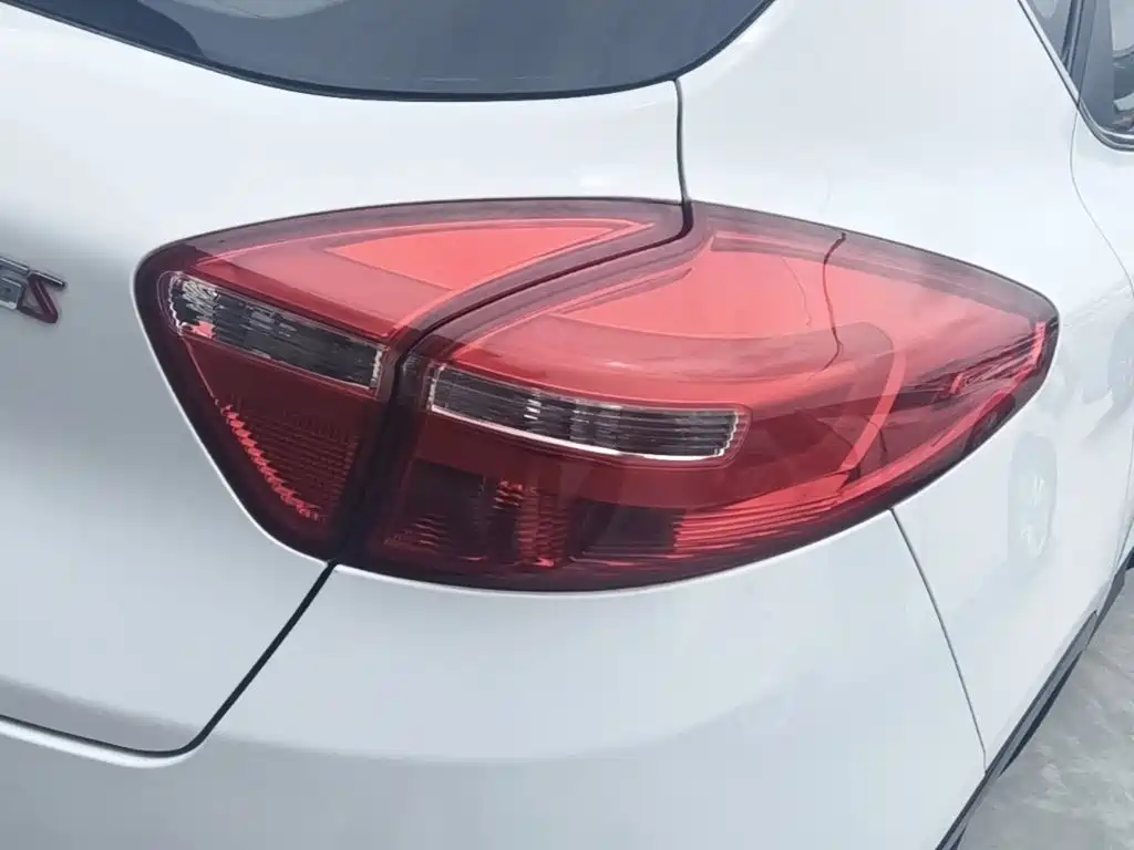 Geely Emgrand GS 2019 — фото 8