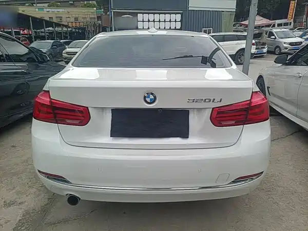 BMW 3 Series 2016