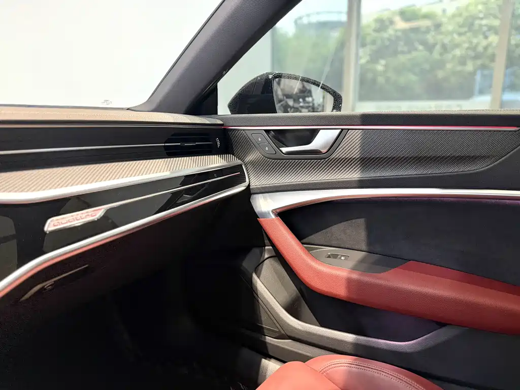 Audi A7L 2023 — фото 9
