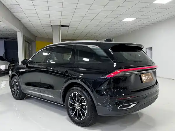 Lincoln Nautilus 2024