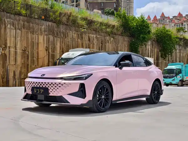 Changan UNI-V 2024